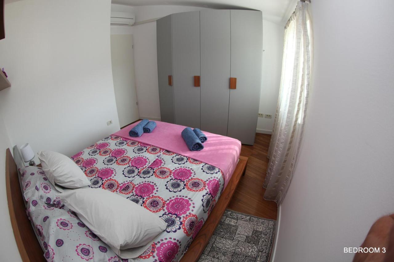 Luxury Marina View Apartment Izola Exterior foto