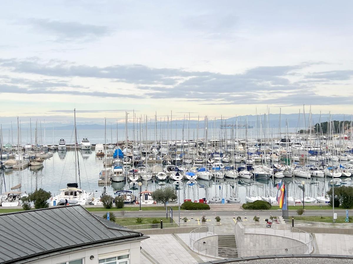 Luxury Marina View Apartment Izola Exterior foto